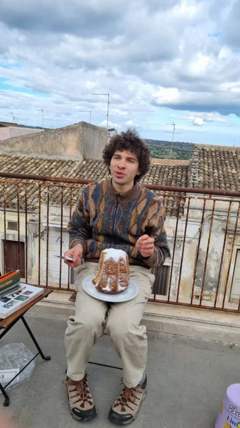 Bottega Tommasso — residency — November 2024 — Canicattini Bagni, Sicily, Italy — with Anto Metzger, Célia Joumard, Izabele Sukaite, Ludovic Lalliat… — photo 14 of 32 — Distance Press