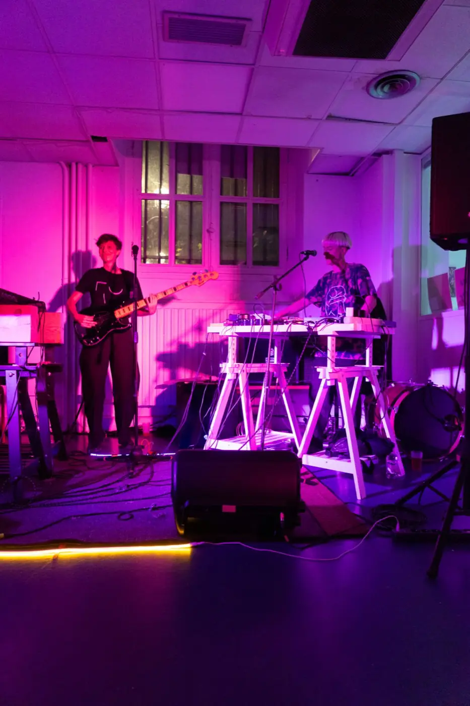 More than nowhere – Soirée de sortie — événement — 13-14 septembre 2025 — Paris, France — avec Alanas Gurinas & Sholto Dobie, Gaston Pelouse, Générique mardi et Yippie's quest, Jenya Kukoverov… — photo 2 sur 23 — Distance Press