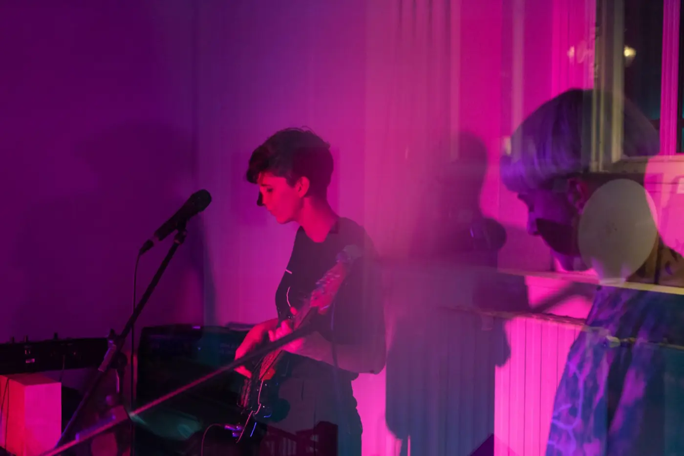 More than nowhere – Soirée de sortie — événement — 13-14 septembre 2025 — Paris, France — avec Alanas Gurinas & Sholto Dobie, Gaston Pelouse, Générique mardi et Yippie's quest, Jenya Kukoverov… — photo 5 sur 23 — Distance Press